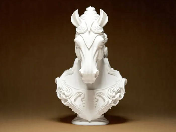 Elegant Horse Sculpture - Image 3